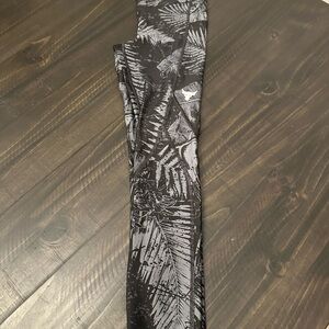 Under Armour Black and Gray Patterned Leggings , Duane The Rock Johnson Collab!